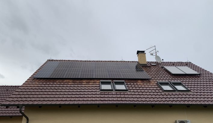 Realizace fotovoltaiky: RD Plzeň