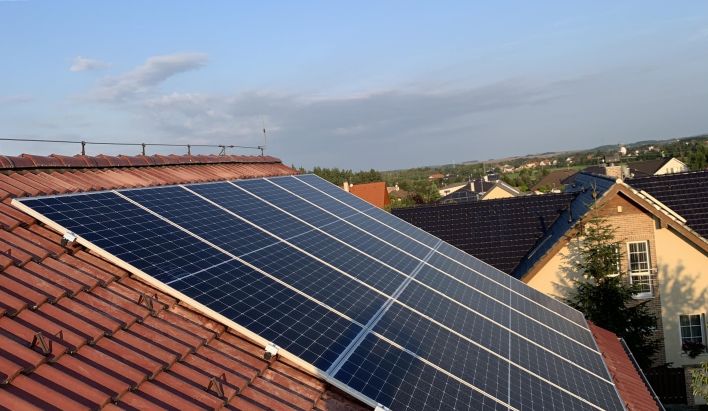 Realizace fotovoltaiky: RD Šestajovice 