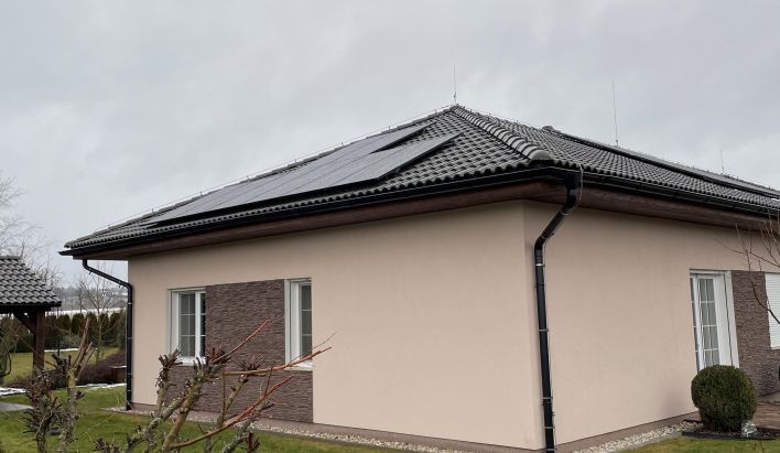 Realizace fotovoltaiky: RD Volfířov 